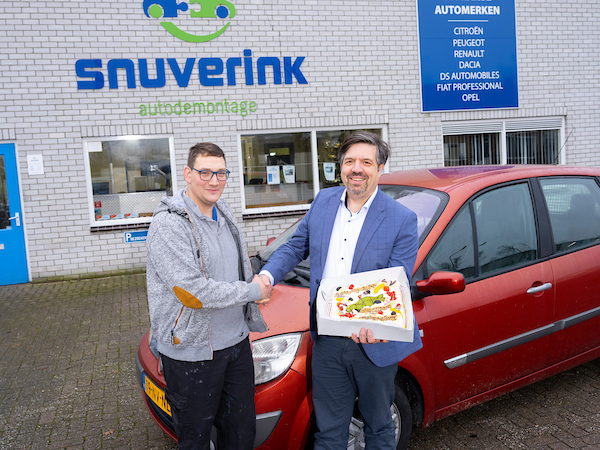 Jelmer Snuverink zes miljoenste voertuig in ORAD gemeld.